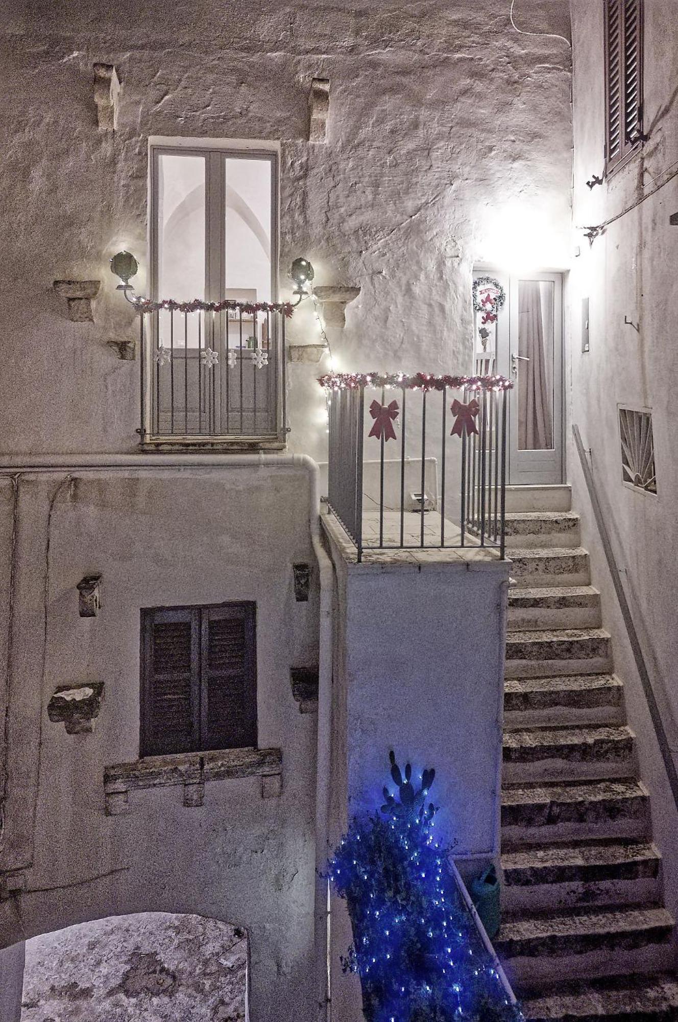 Casetta Del Vicolo Orologio Cisternino Exterior foto
